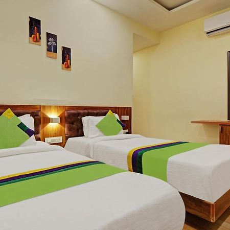 Tripli Hotels Le Shelton Ουνταϊπούρ Εξωτερικό φωτογραφία