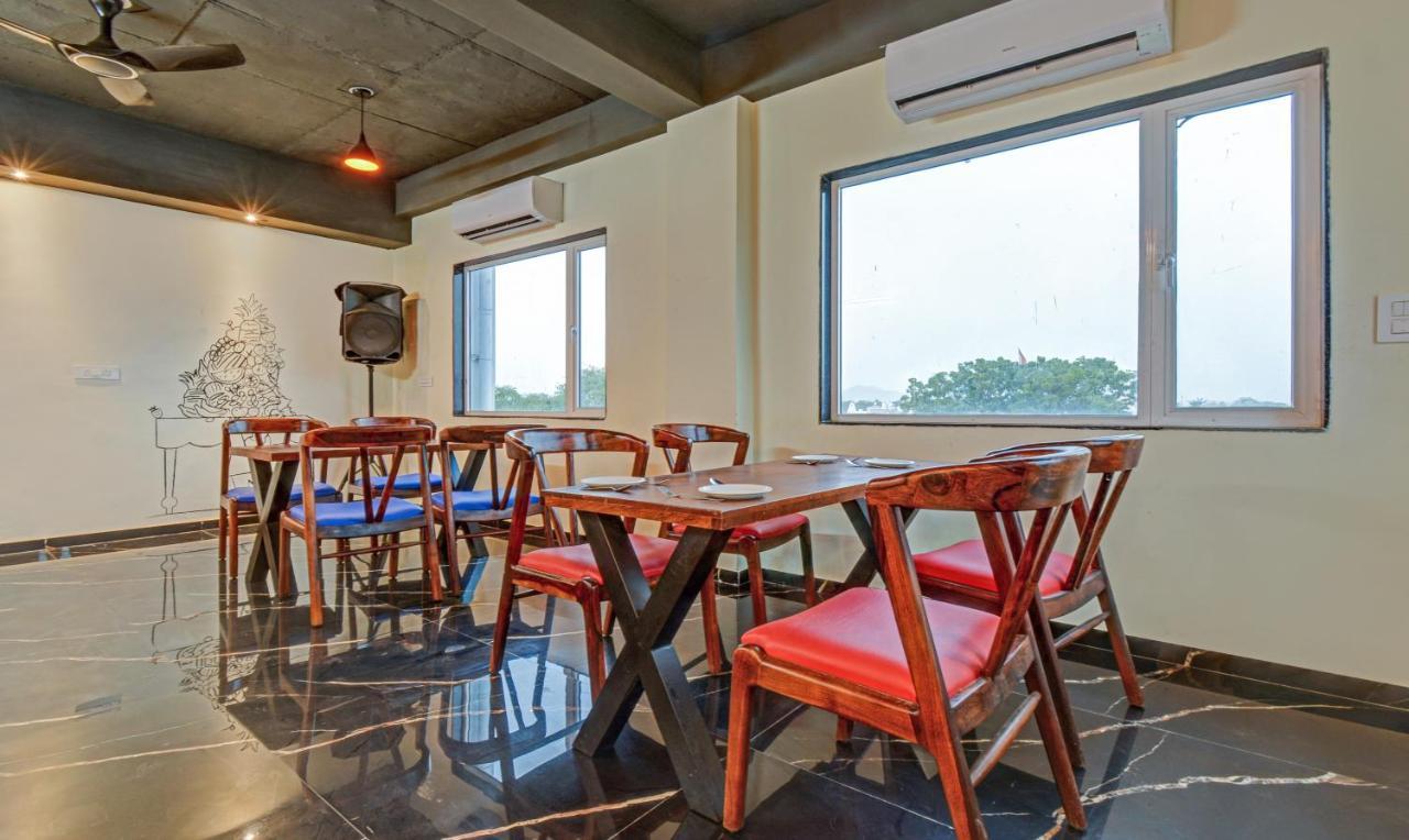 Tripli Hotels Le Shelton Ουνταϊπούρ Εξωτερικό φωτογραφία