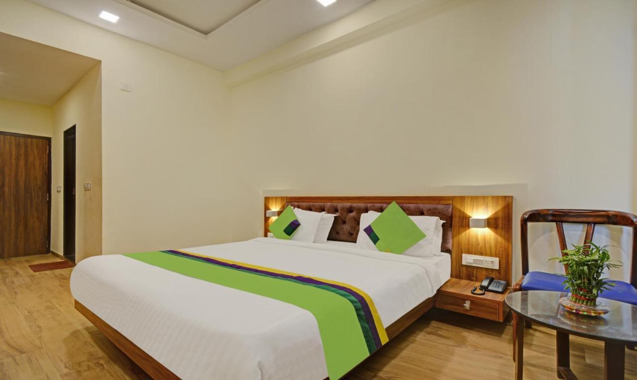 Tripli Hotels Le Shelton Ουνταϊπούρ Εξωτερικό φωτογραφία