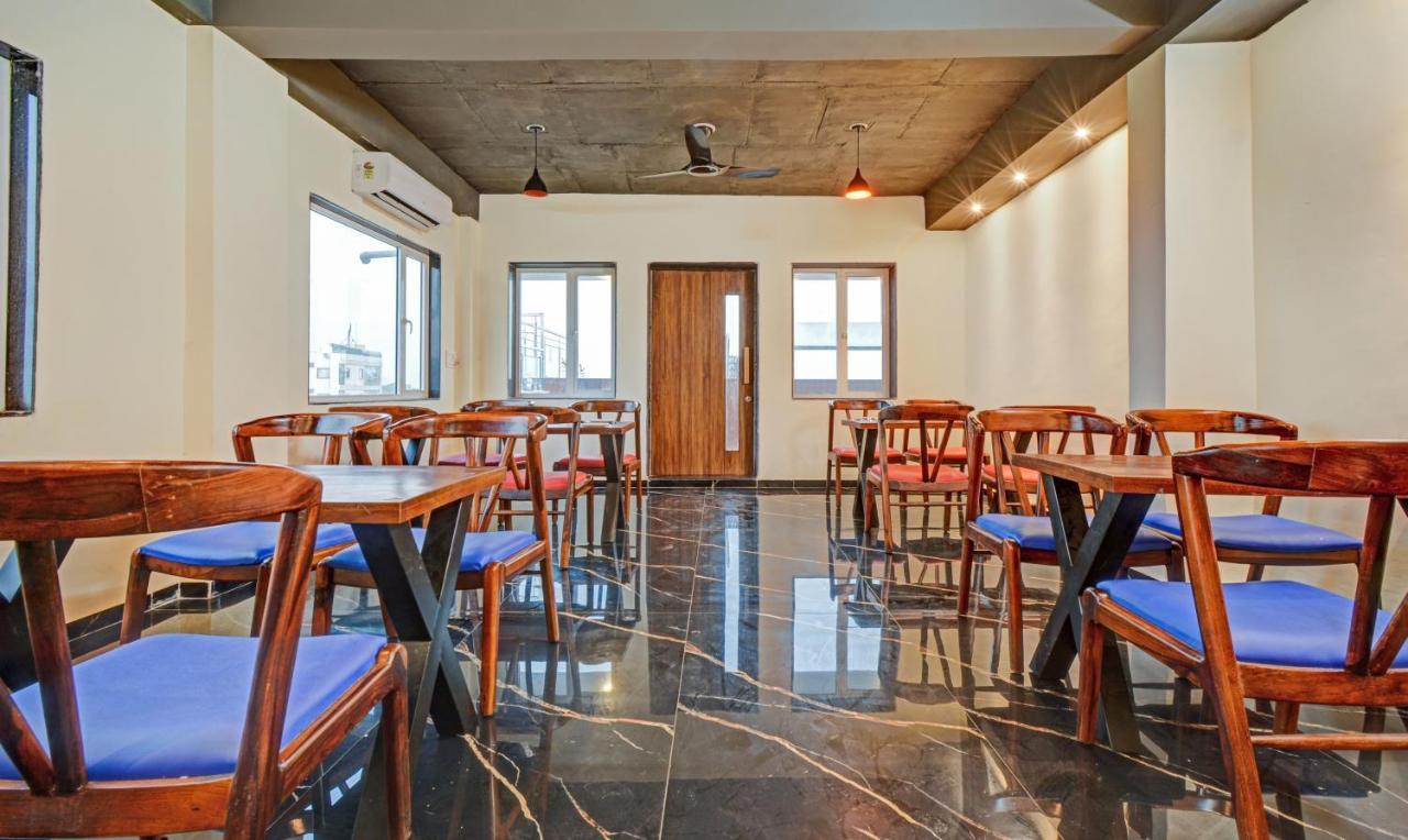 Tripli Hotels Le Shelton Ουνταϊπούρ Εξωτερικό φωτογραφία