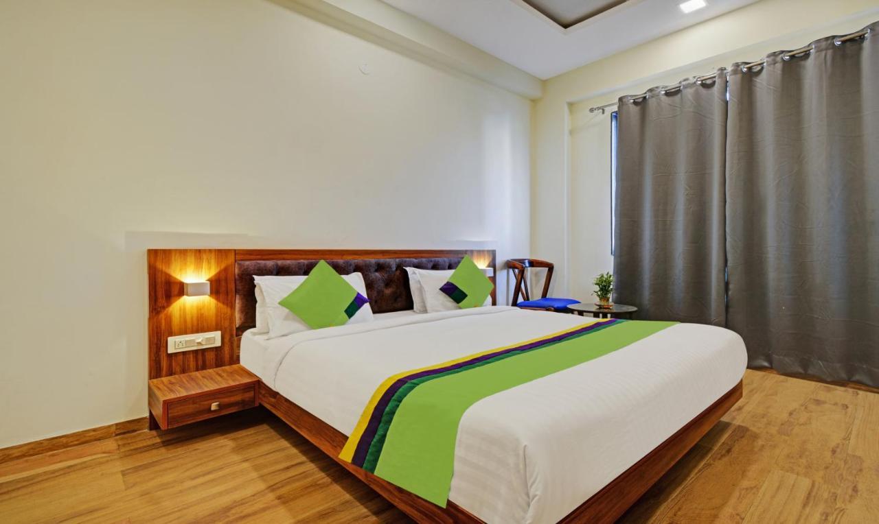 Tripli Hotels Le Shelton Ουνταϊπούρ Εξωτερικό φωτογραφία