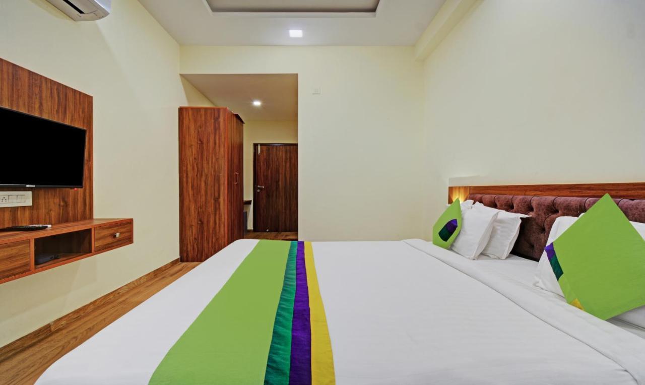 Tripli Hotels Le Shelton Ουνταϊπούρ Εξωτερικό φωτογραφία