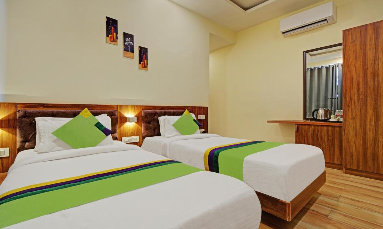 Tripli Hotels Le Shelton Ουνταϊπούρ Εξωτερικό φωτογραφία